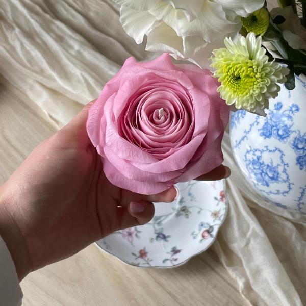 Свеча ручной работы "Розочка"