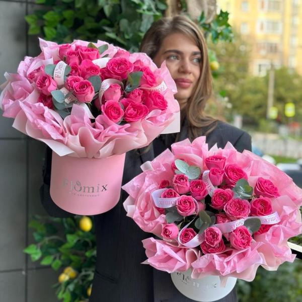 322 Коробочка с кустовыми розами 