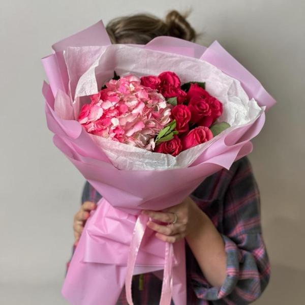 Гортензия с кениями 