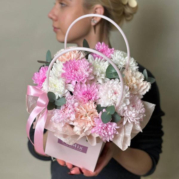 Нежная сумочка с хризантемой