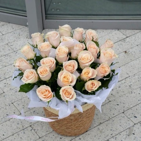  Корзина с кенией 25 шт кремовые 328