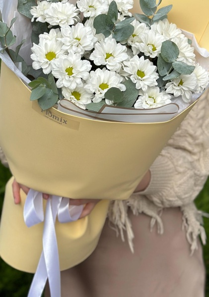 Хризантемы с эвкалиптом 009