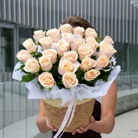 Корзина с кенией 25 шт кремовые 328