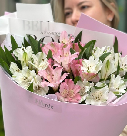 Нежная альстромерия 014